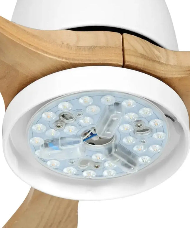 Devanti 52-inch fan with powerful airflow for spaces up to 35 sqm