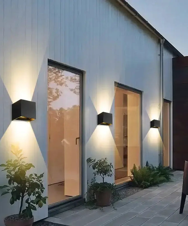 LED Wall Mounted Up and Down Porch Light_3