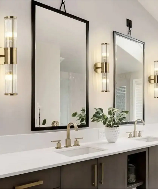 Räfflad Long Ribbed Glass with Antique Brass Finish Wall Light-Wall Light-Qzao